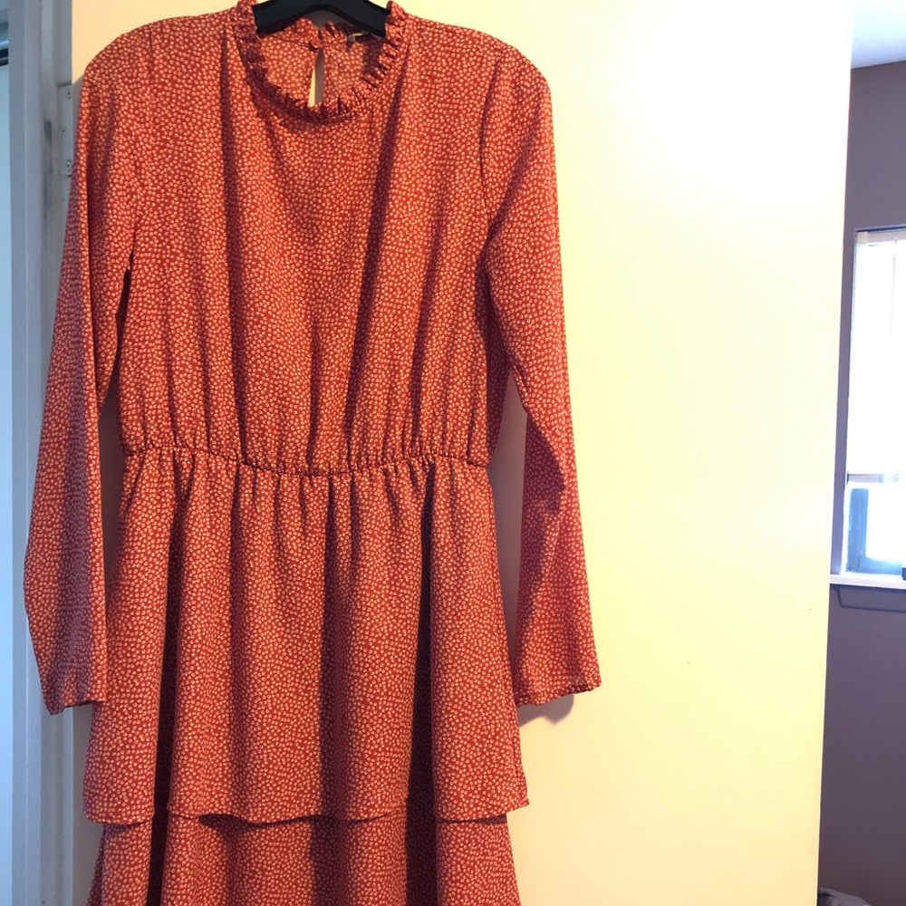 Gianni Bini ruffled dress